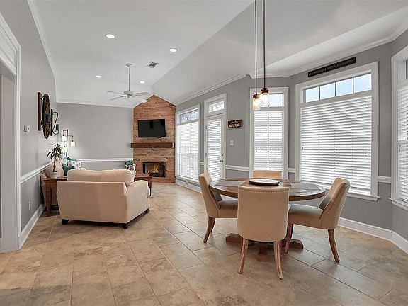 5th image of 3674 Appling Lake Dr
