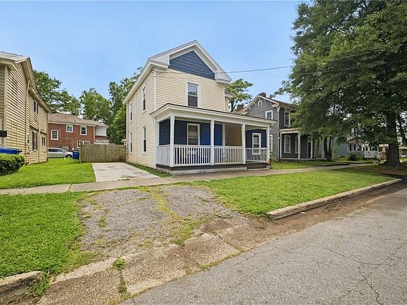 2nd image of 211 Central Ave
