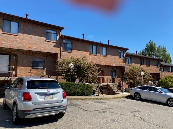 3266 Niagara Sq, Pittsburgh, PA 15213