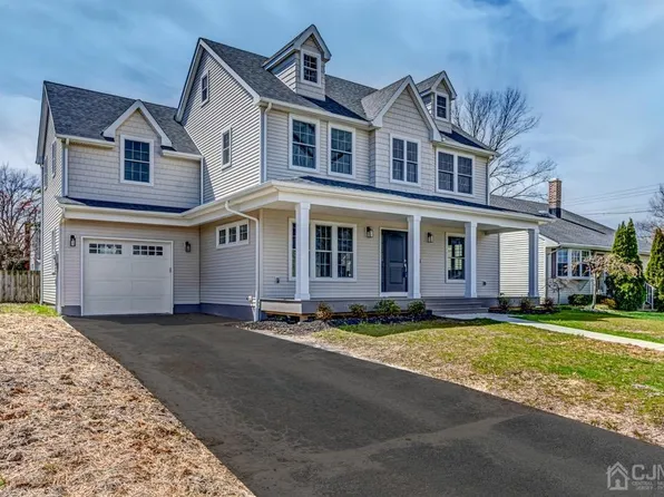 96 J F Kennedy Dr, Milltown, NJ 08850
