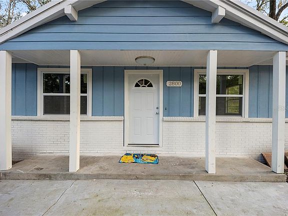 4th image of 2800 SE 24th Pl