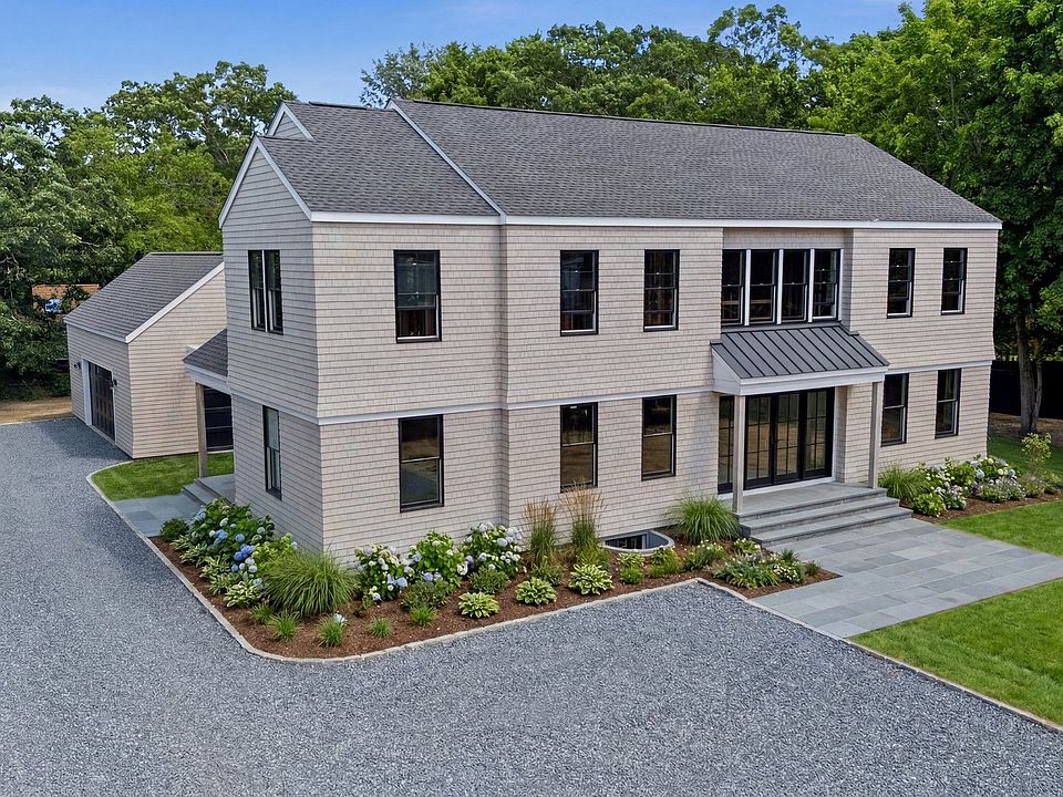 2nd image of 6 Lamb Ave