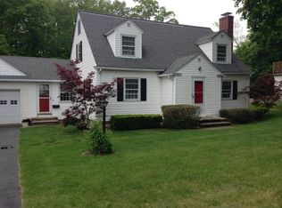 18 Fairview Dr, Farmington, CT 06032