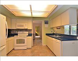 3rd image of 13608 Clubside Dr