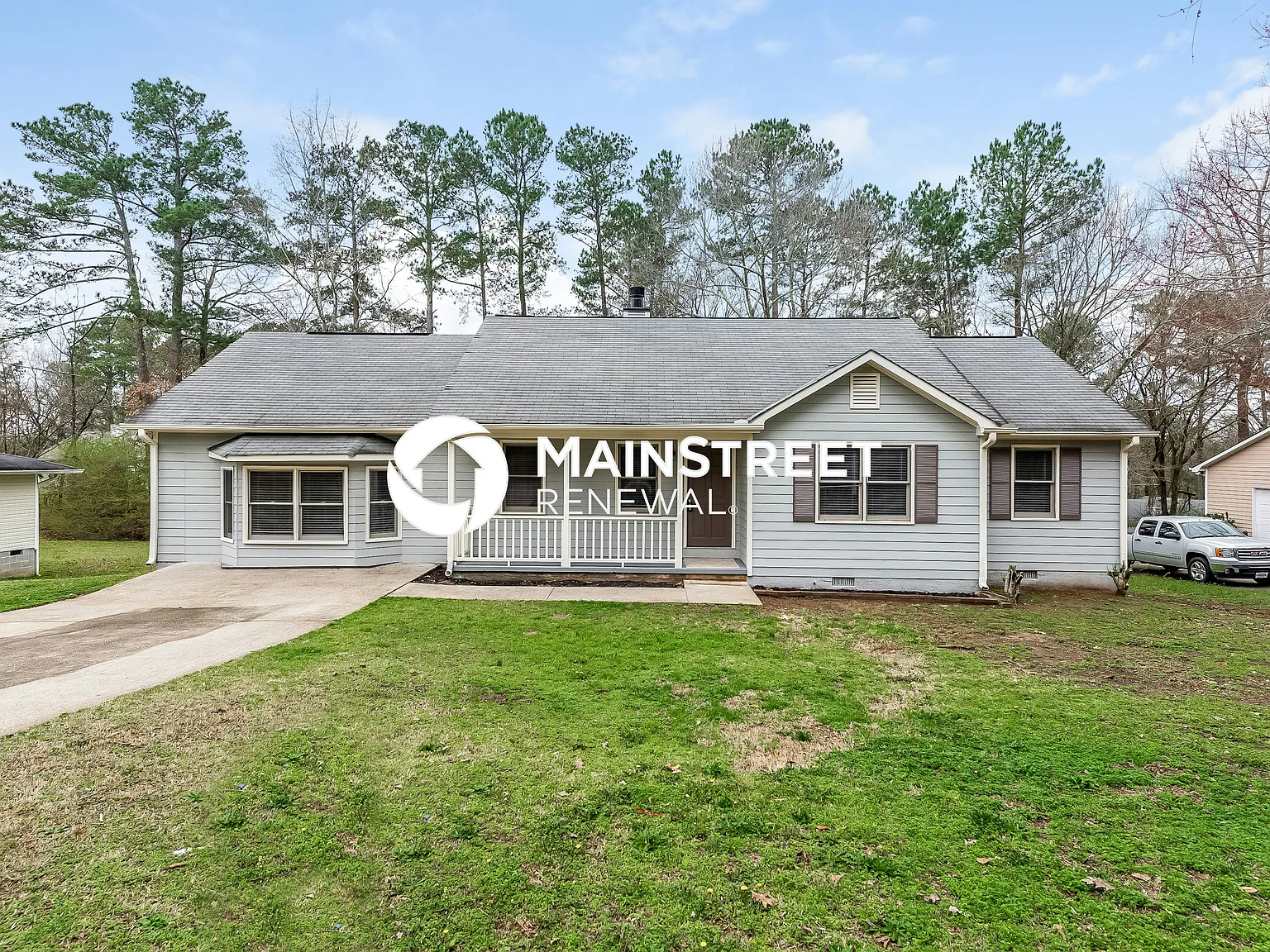 230 Wildwood Dr — Photo 1