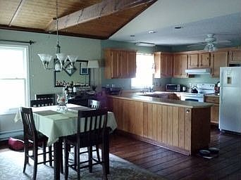 dining/kitchen