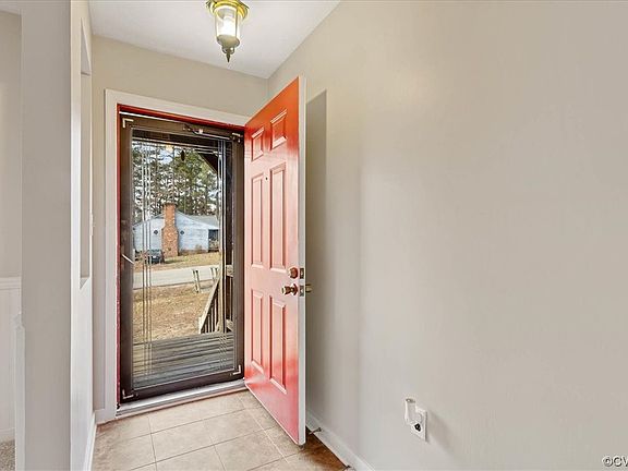 5th image of 13401 Evelyn Dr