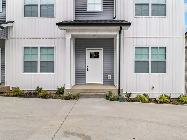 409 Cook Dr #B — Photo 7