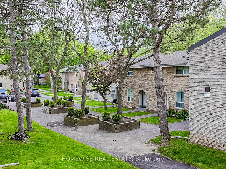 560 Waverly St N #25 — Photo 19
