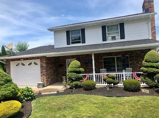 402 Simpson St, Dupont, PA 18641