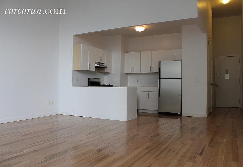 1st image of 60 W 14th St APT 4D