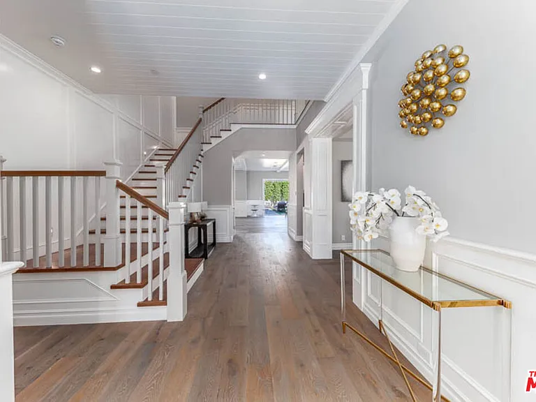 5054 Haskell Ave — Photo 9