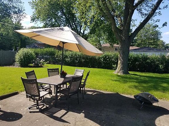 5th image of 631 Mary Jane Ln