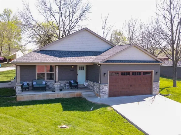 804 E Elm St, Desloge, MO 63601