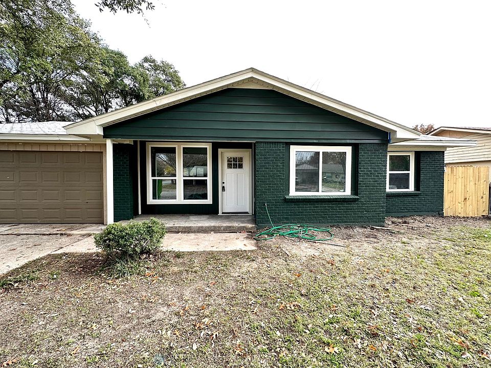 1st image of 13776 Pyramid Dr