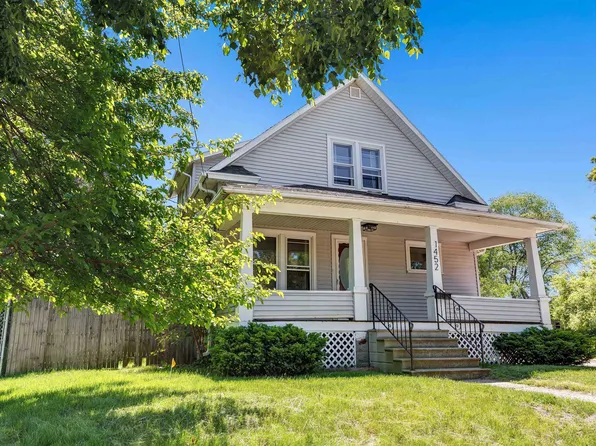 1452 Harvey St, Green Bay, WI 54302