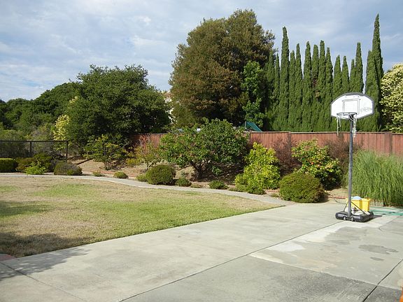 4th image of 6014 Mount Olympus Dr