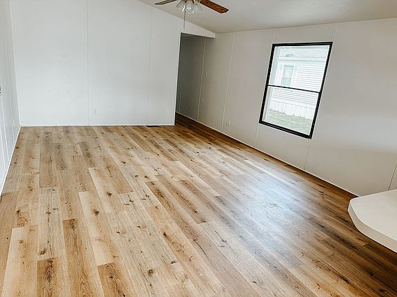 5th image of 5354 Sweetwater Dr