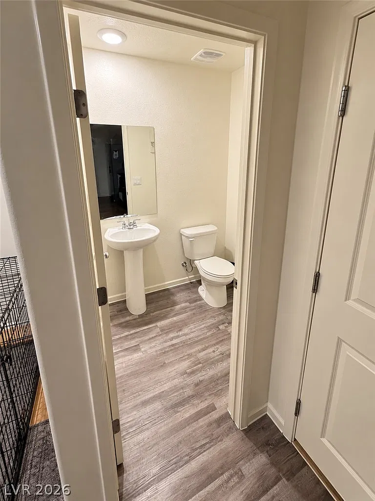 3 bed, 2.5 bath, 1281 sqft, $1,900 — Photo 4