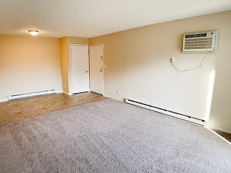 Oakwood Apartments — Photo 44