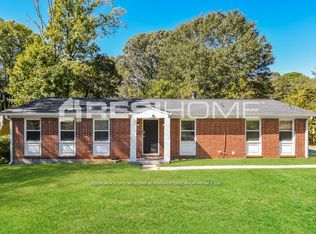6695 Wolf River Dr, Riverdale, GA 30274