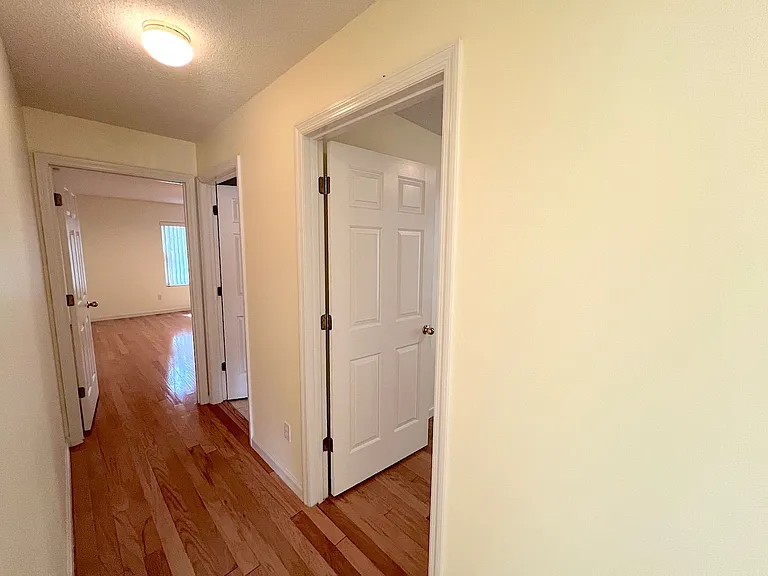87 Rose Dr — Photo 38