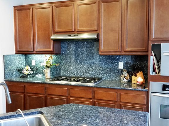 3rd image of 41011 Seafoam Cir
