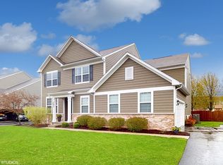 287 Monument Rd, Elgin, IL 60124