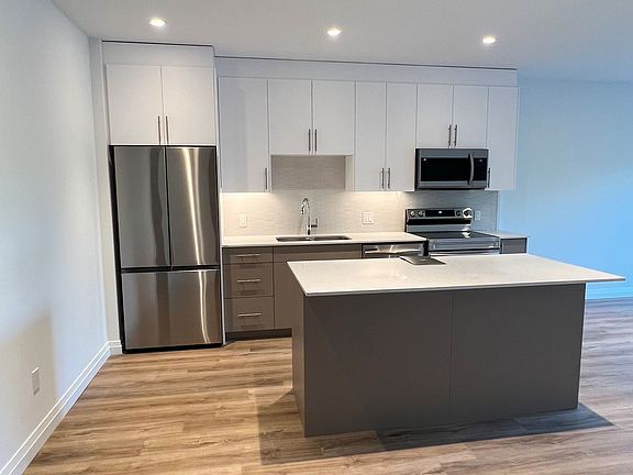 5th image of 525 New Dundee Rd #413