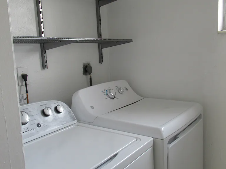 8401 SW 107th Ave #371E — Photo 31