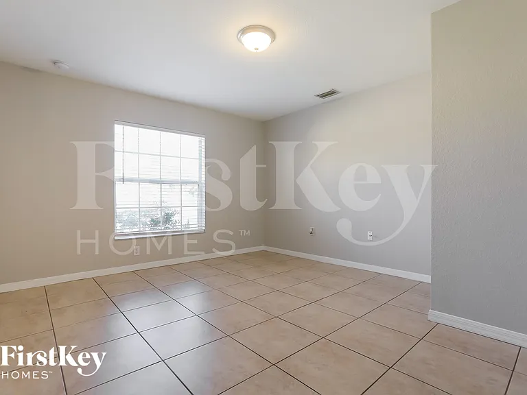 2925 Silas Ave — Photo 6
