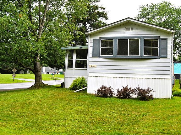 2nd image of 40 Parkview Dr