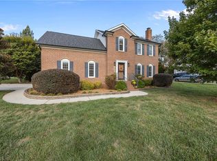 2801 Norwell Ct, Oak Ridge, NC 27310