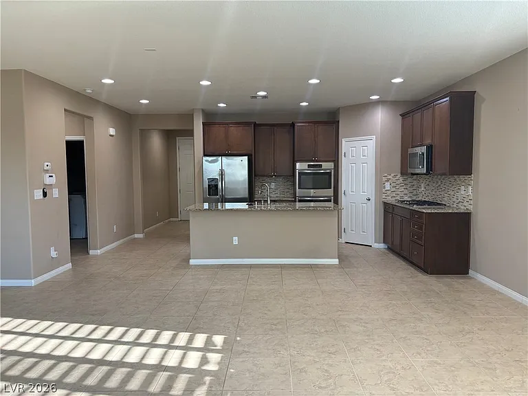 7466 Campbell Ranch Ave — Photo 13
