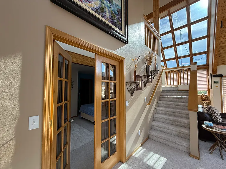 432 Lakeview Dr — Photo 17