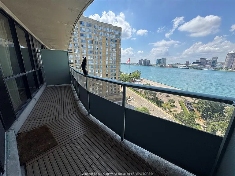 111 Riverside Dr E #1105 — Photo 16