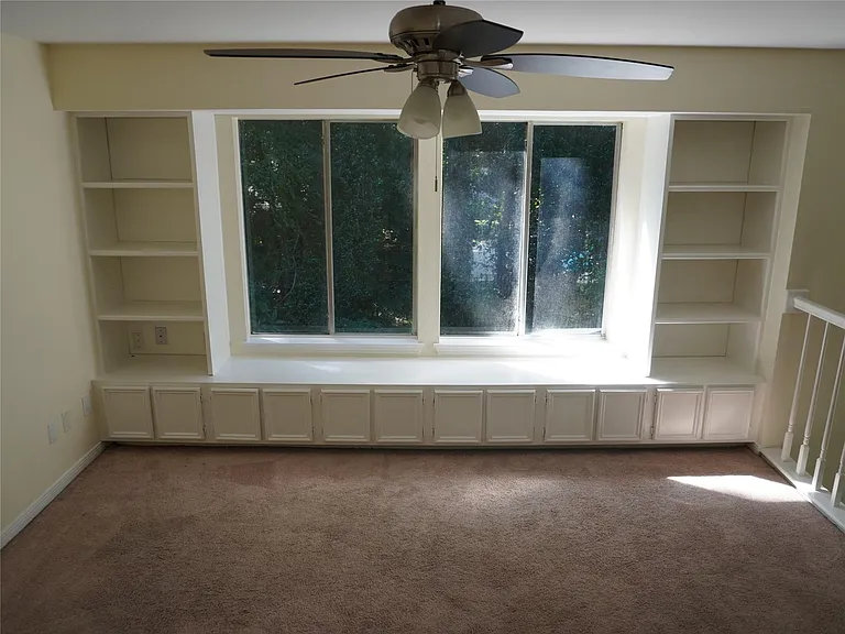 31 N Lakeridge Cir — Photo 39