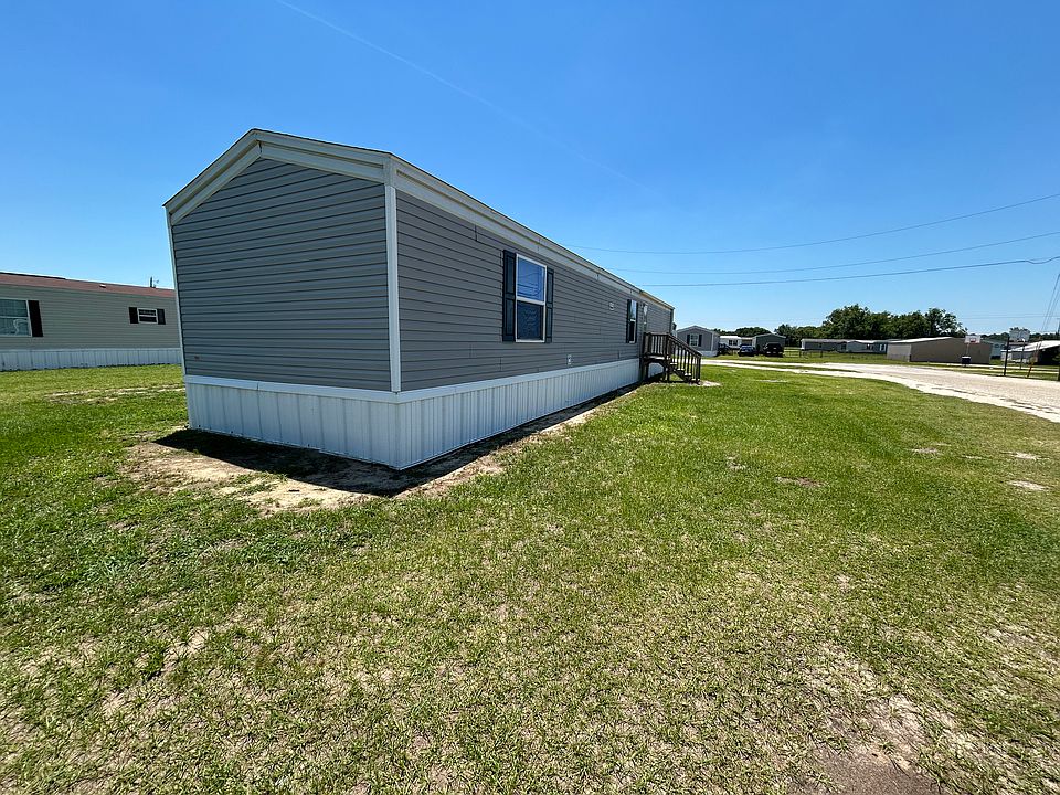 2nd image of 1524 Thomas Dr
