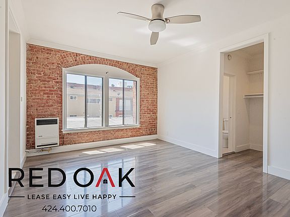 3rd image of 238 1/4 S Mariposa Ave #205