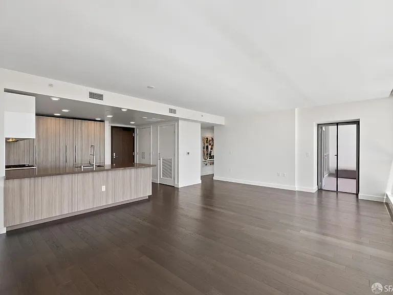 718 Long Bridge St #1400 — Photo 8