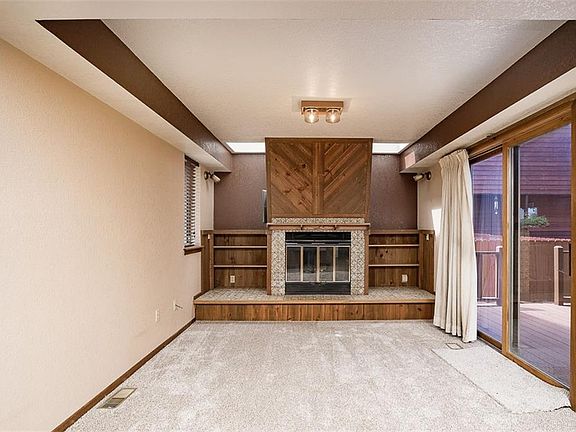 4th image of 2306 Clark Ave #2