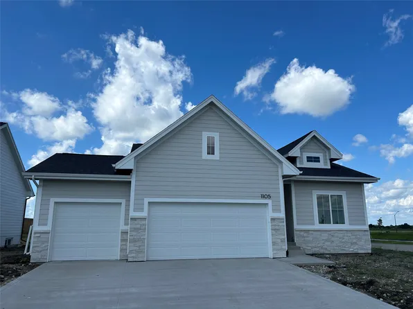 1105 SW 18th Ct, Grimes, IA 50111