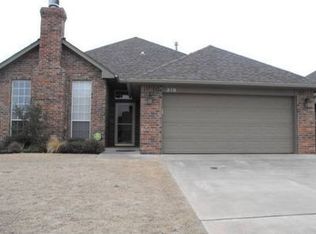 316 Crossland Ct, Edmond, OK 73003