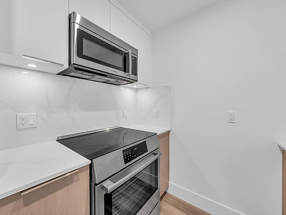 5th image of 2250 E 1st Ave #104