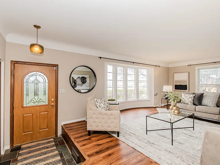 539 S Sheldon Rd — Photo 12