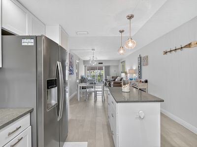 9200 Midnight Pass Rd APT 20, Sarasota, FL, 34242