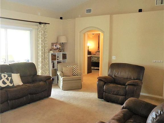 5th image of 8391 Greystone Dr