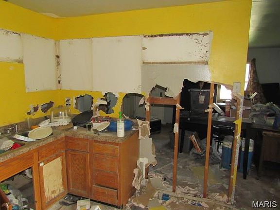 4th image of 314 Pershing Ave