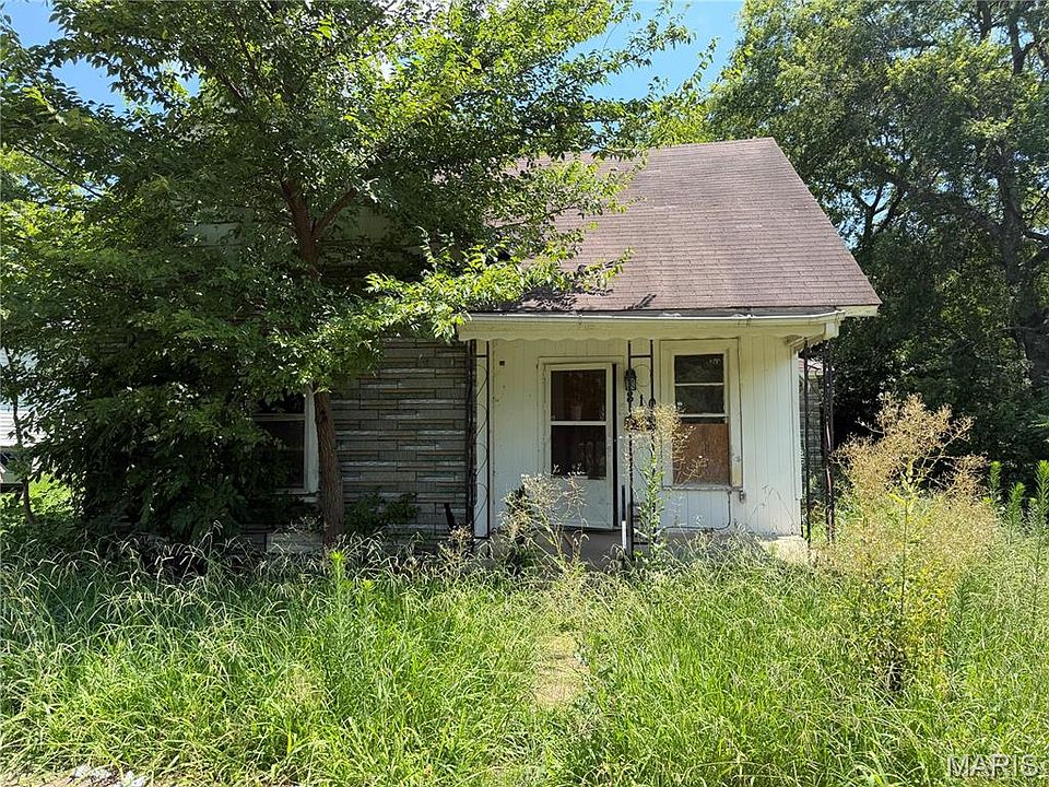 2nd image of 810 Cole Ave