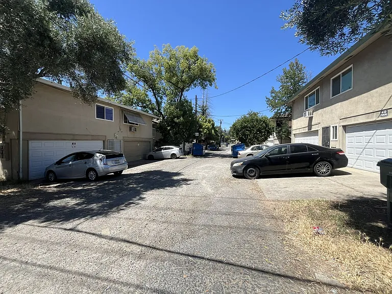 901 Carro Dr #3 — Photo 27